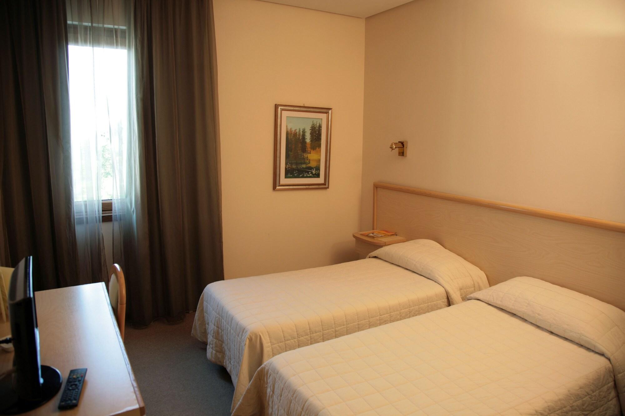 Hotel Bassetto Ferentino Exteriör bild