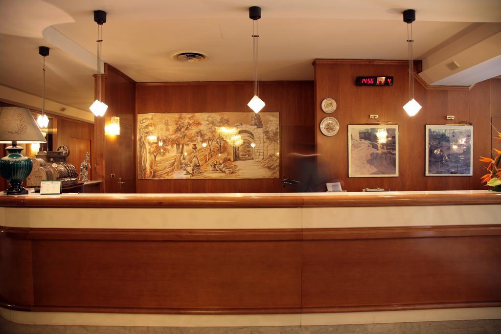 Hotel Bassetto Ferentino Exteriör bild
