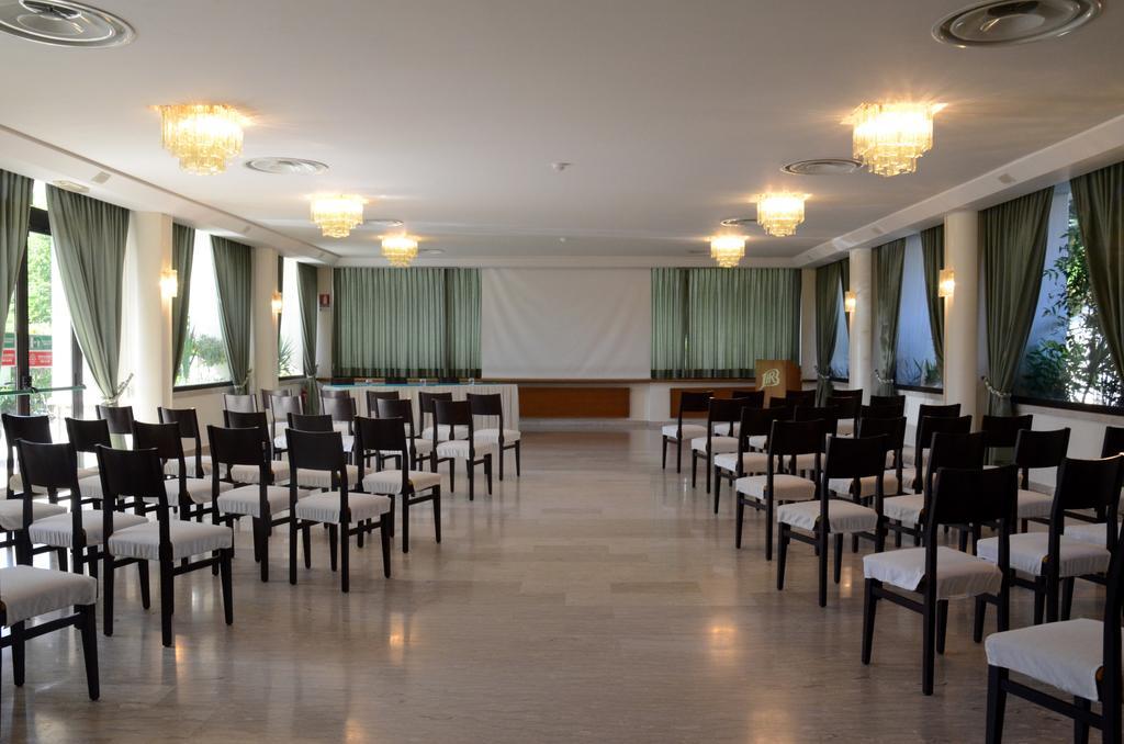 Hotel Bassetto Ferentino Exteriör bild