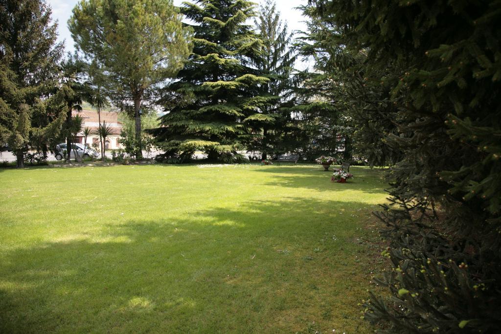 Hotel Bassetto Ferentino Exteriör bild