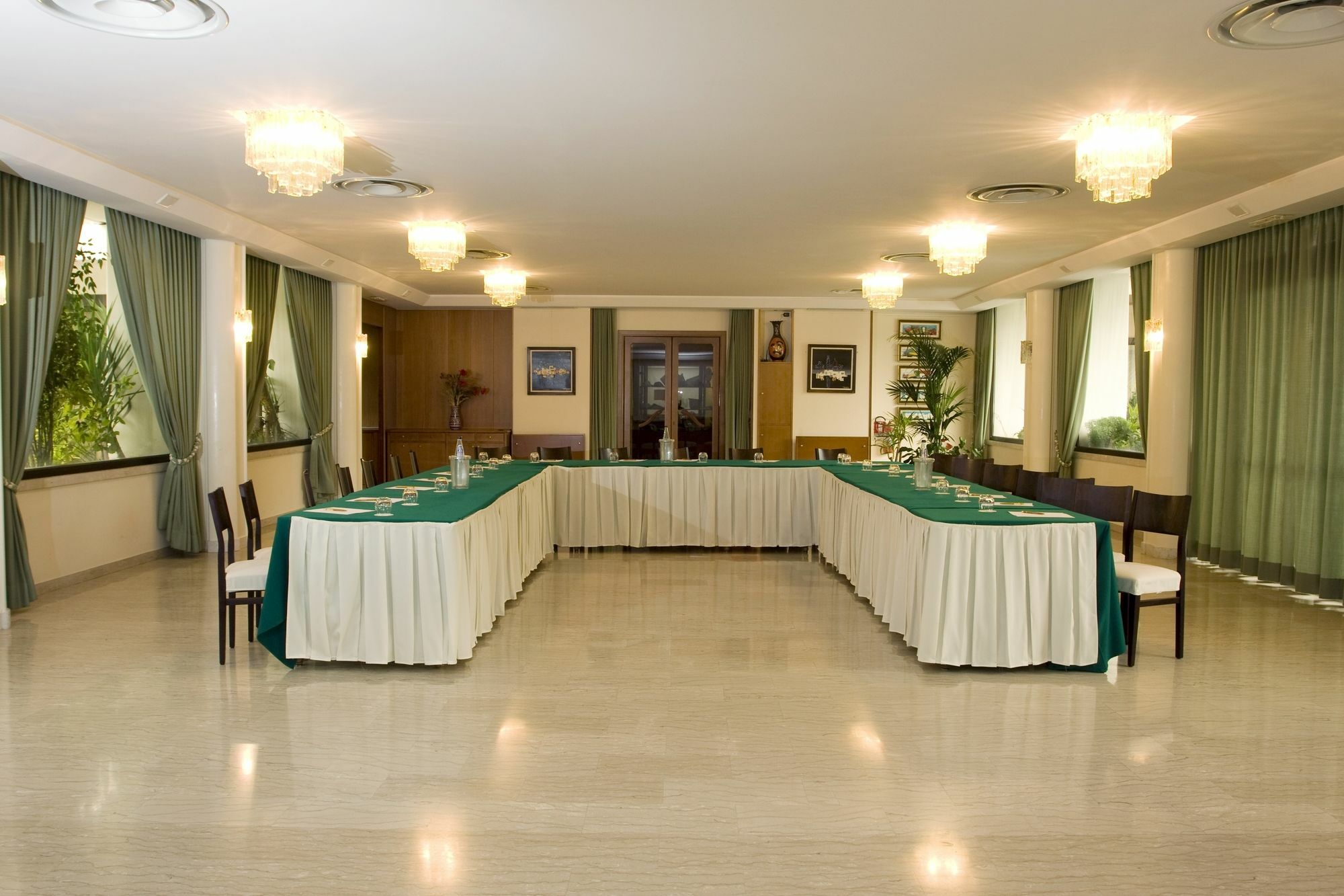 Hotel Bassetto Ferentino Exteriör bild